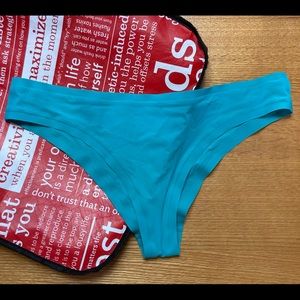 🍋 Lululemon 🍋 SZ: 12 swim bottoms